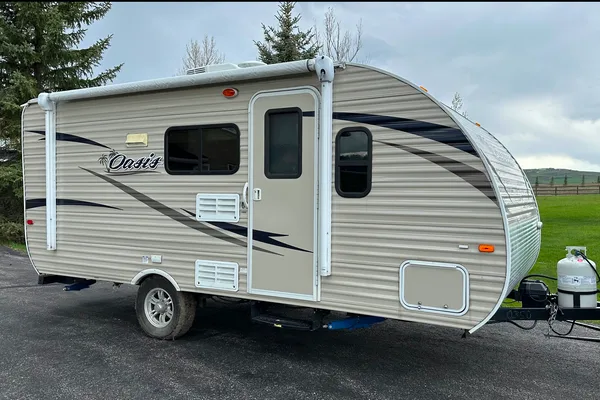 Chris's Shasta Oasis 18BH Travel Trailer