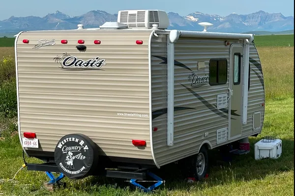 Chris's Shasta Oasis 18BH Travel Trailer