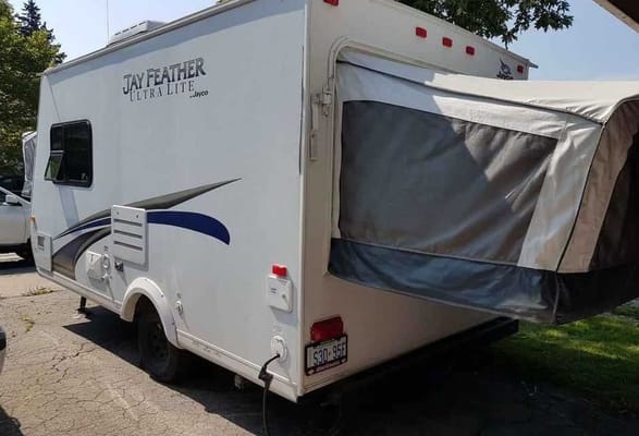 Jayco Feather ultralite Hybrid