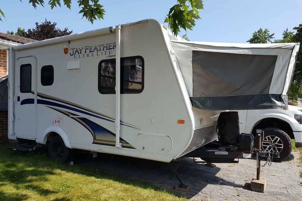 Jayco Feather ultralite Hybrid