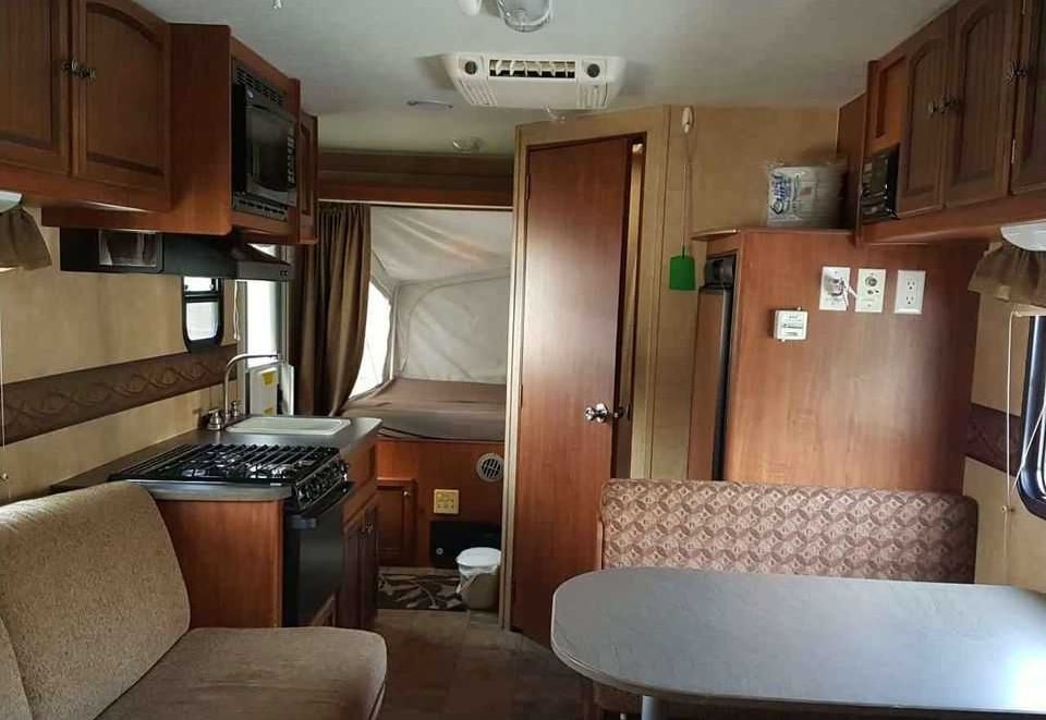 Jayco Feather ultralite Hybrid