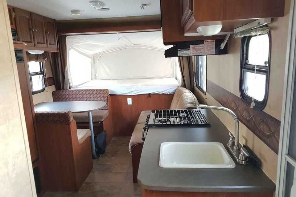 Jayco Feather ultralite Hybrid