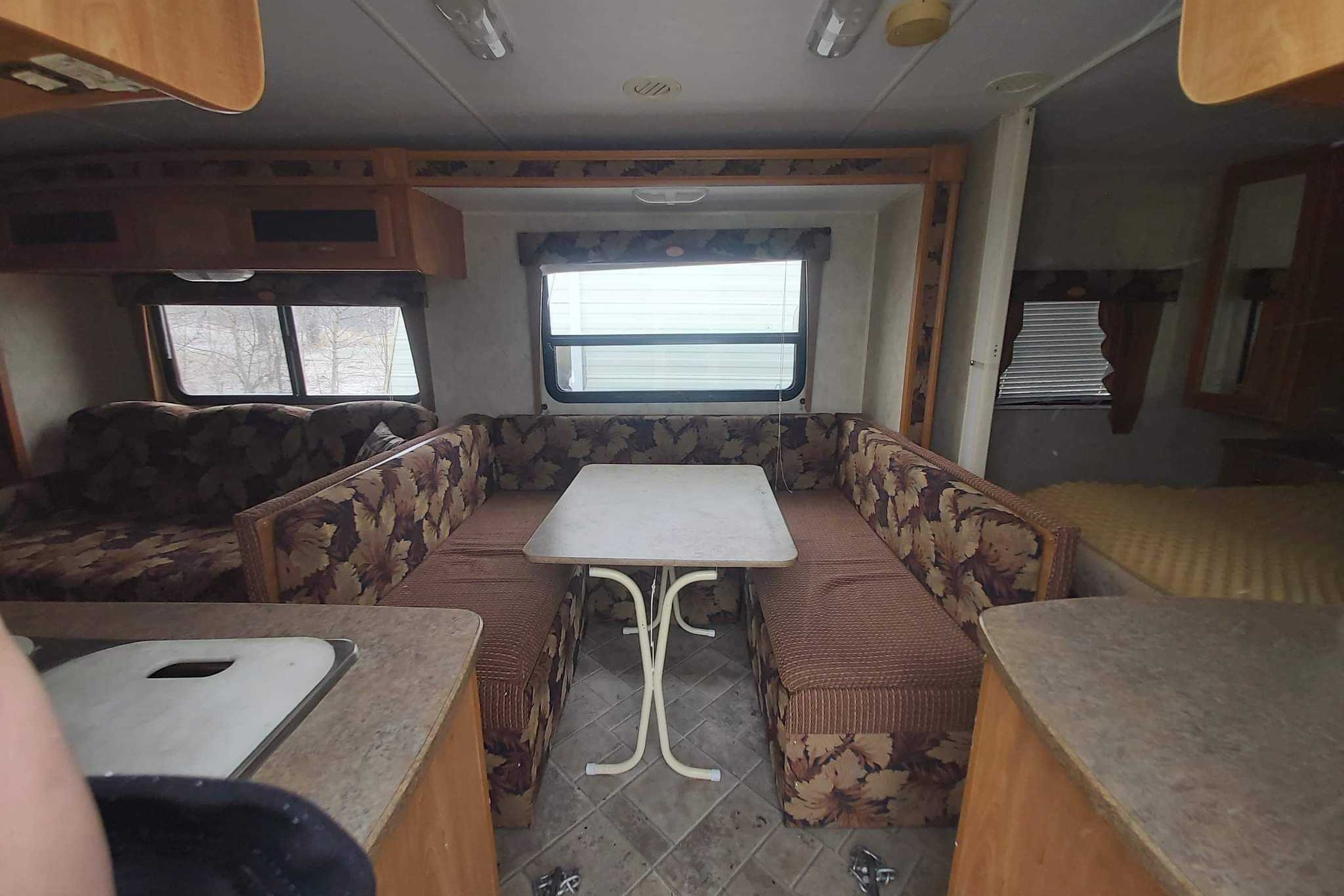 Mark and lacey's Dutchmen kodiak 30bh-sl Travel Trailer