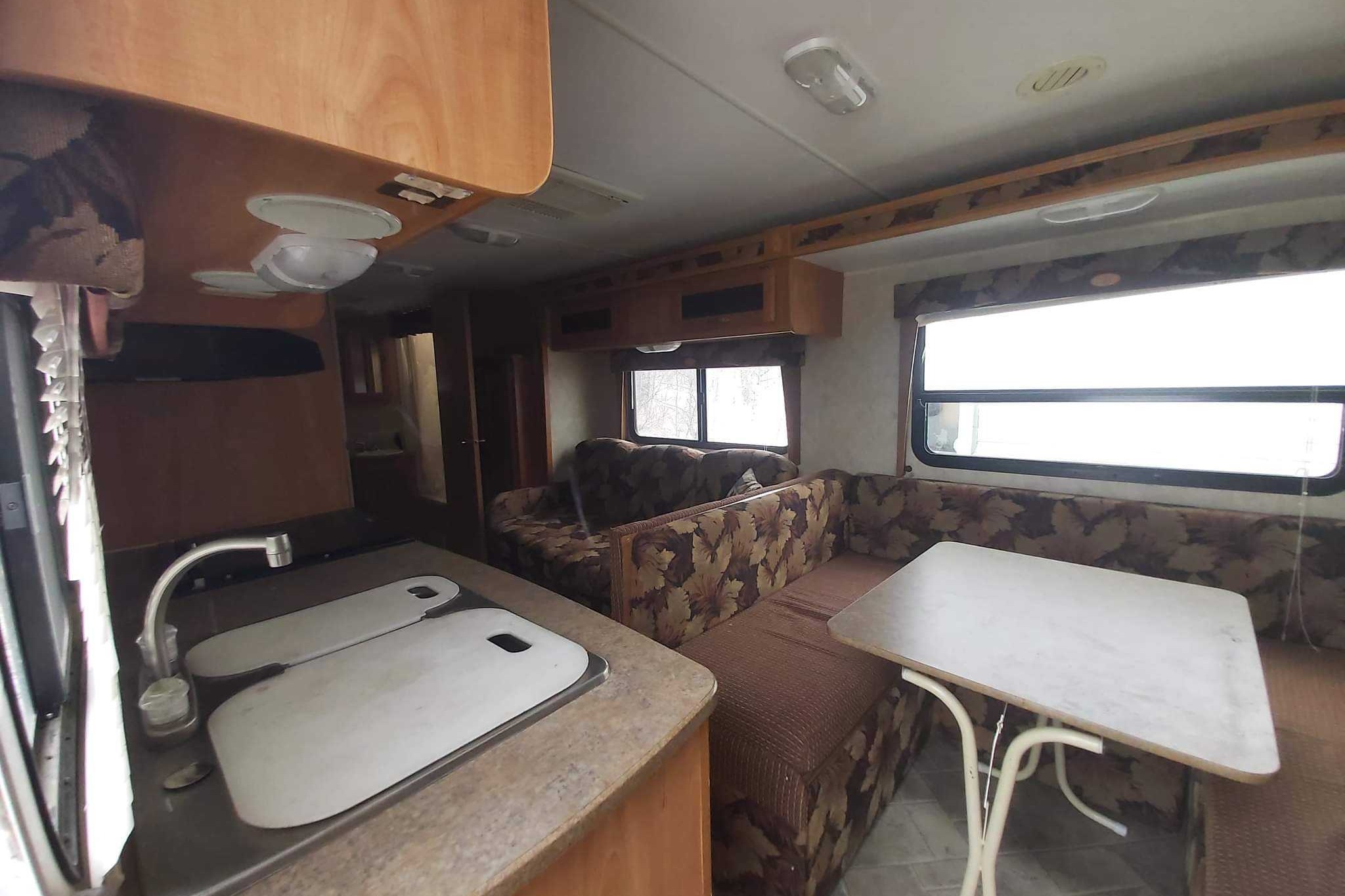 Mark and lacey's Dutchmen kodiak 30bh-sl Travel Trailer