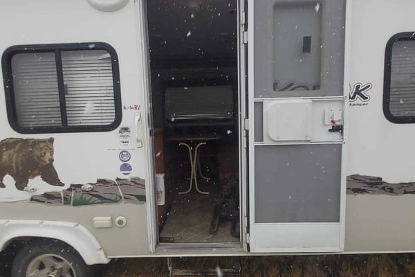 Mark and lacey's Dutchmen kodiak 30bh-sl Travel Trailer