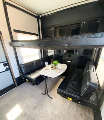 Kyle's Keystone Fuzion 373 Toy Hauler
