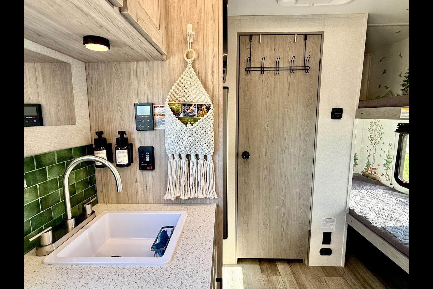 NEW 2025 heartland - COZY - fun for kids - even SUV can tow!