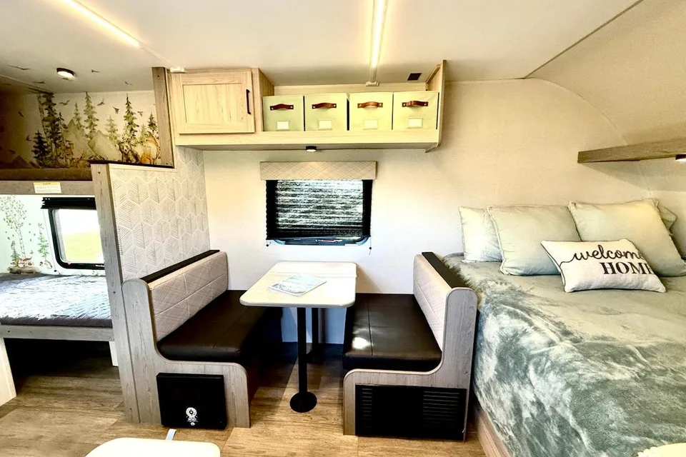 NEW 2025 heartland - COZY - fun for kids - even SUV can tow!