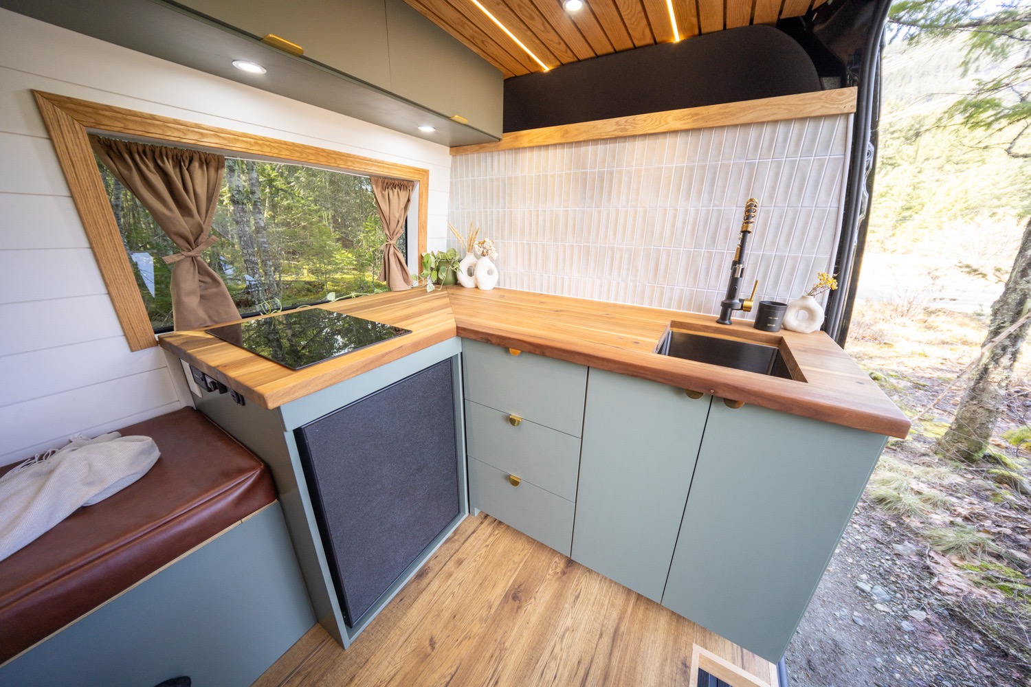 Outdoor Thrills Van Co AWD Sprinter
