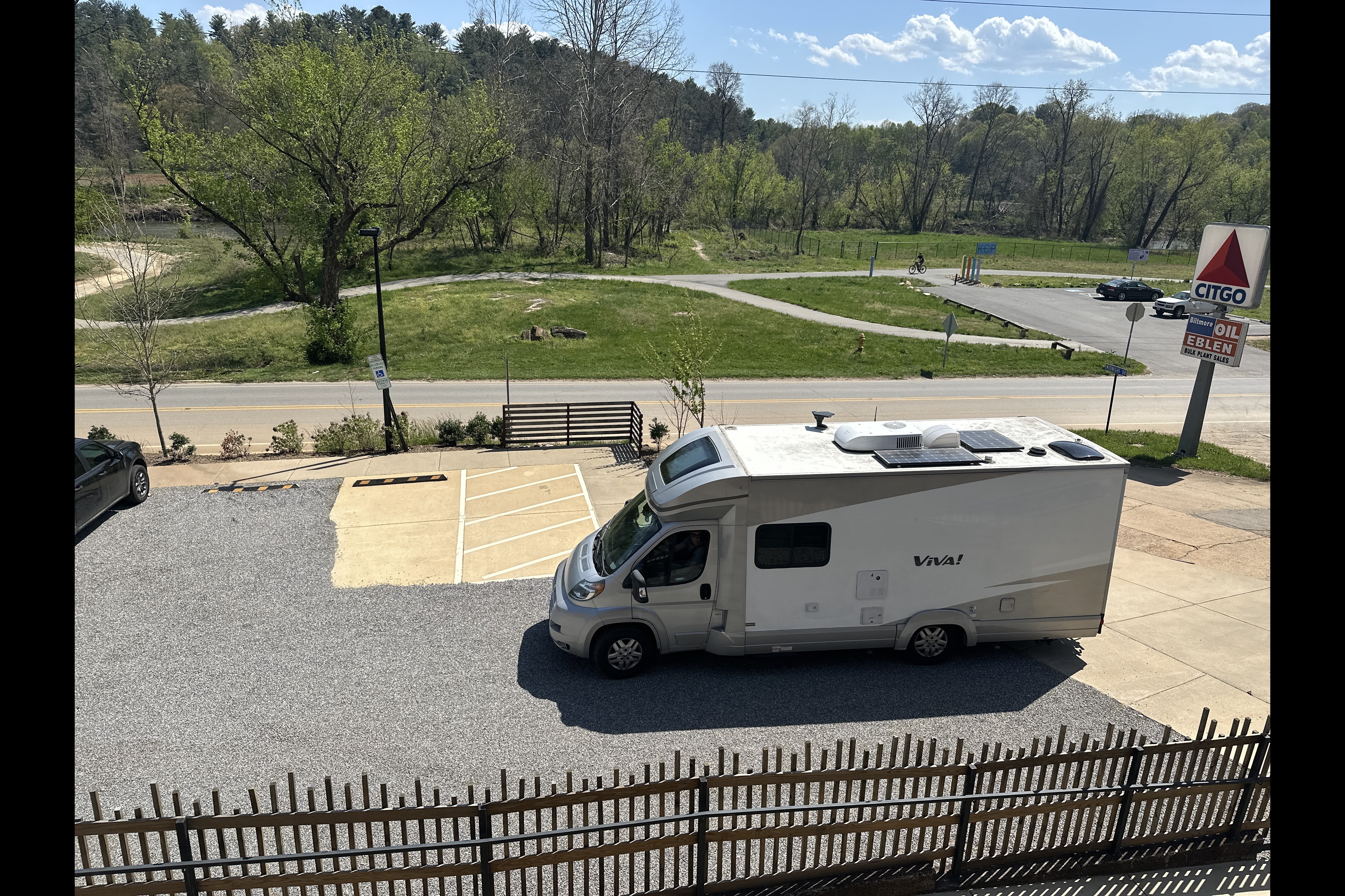 Itasca Viva! 23L — European Chic on Wheels, Ultimate Gas-Sipping, Couple’s Getaway, Class B+