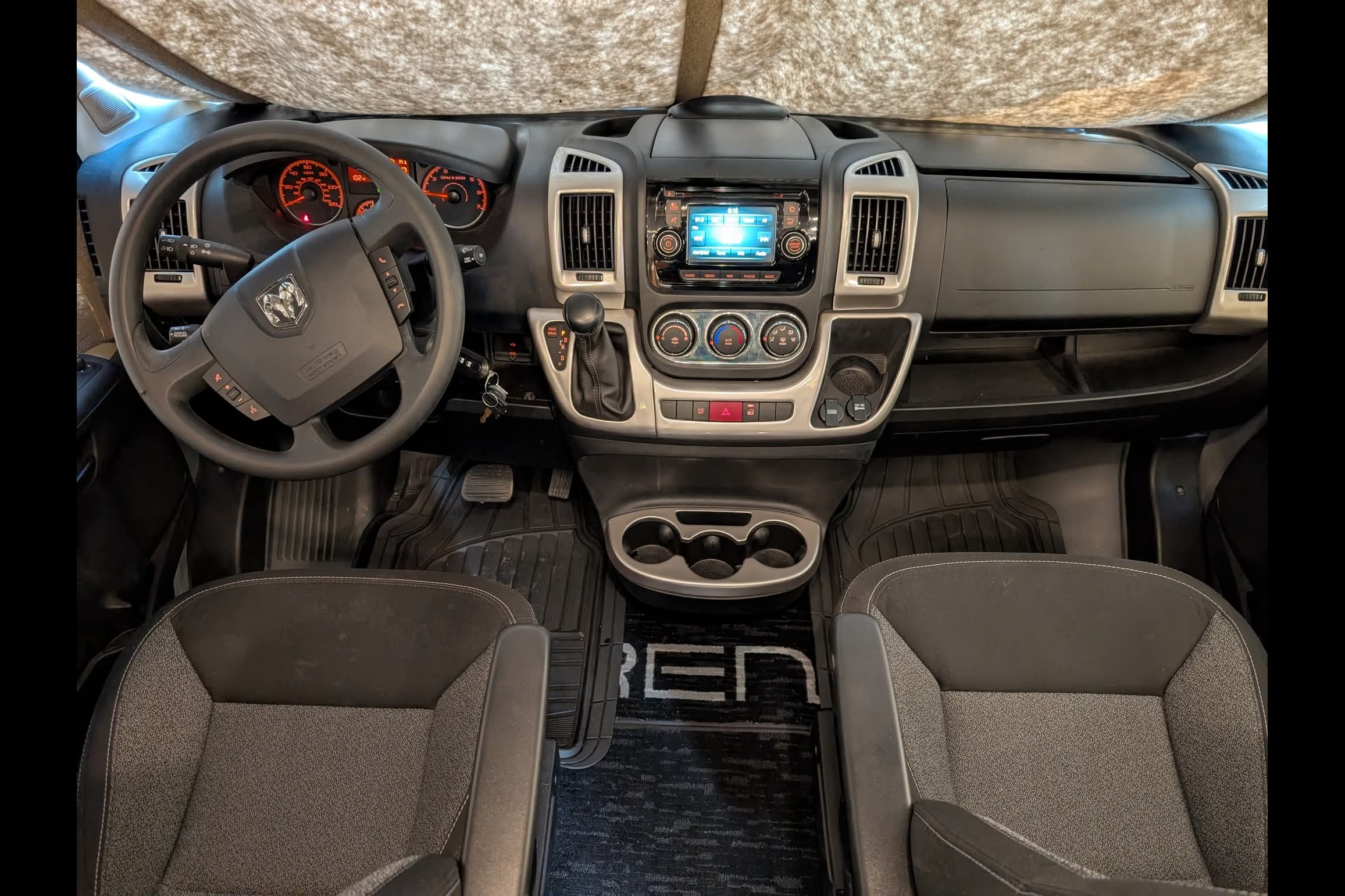 Itasca Viva! 23L — European Chic on Wheels, Ultimate Gas-Sipping, Couple’s Getaway, Class B+