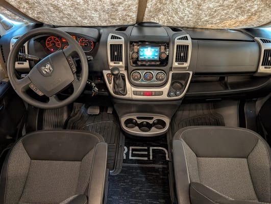 Itasca Viva! 23L — European Chic on Wheels, Ultimate Gas-Sipping, Couple’s Getaway, Class B+