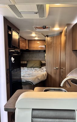 Itasca Viva! 23L — European Chic on Wheels, Ultimate Gas-Sipping, Couple’s Getaway, Class B+