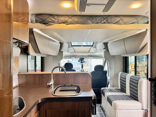 Itasca Viva! 23L — European Chic on Wheels, Ultimate Gas-Sipping, Couple’s Getaway, Class B+