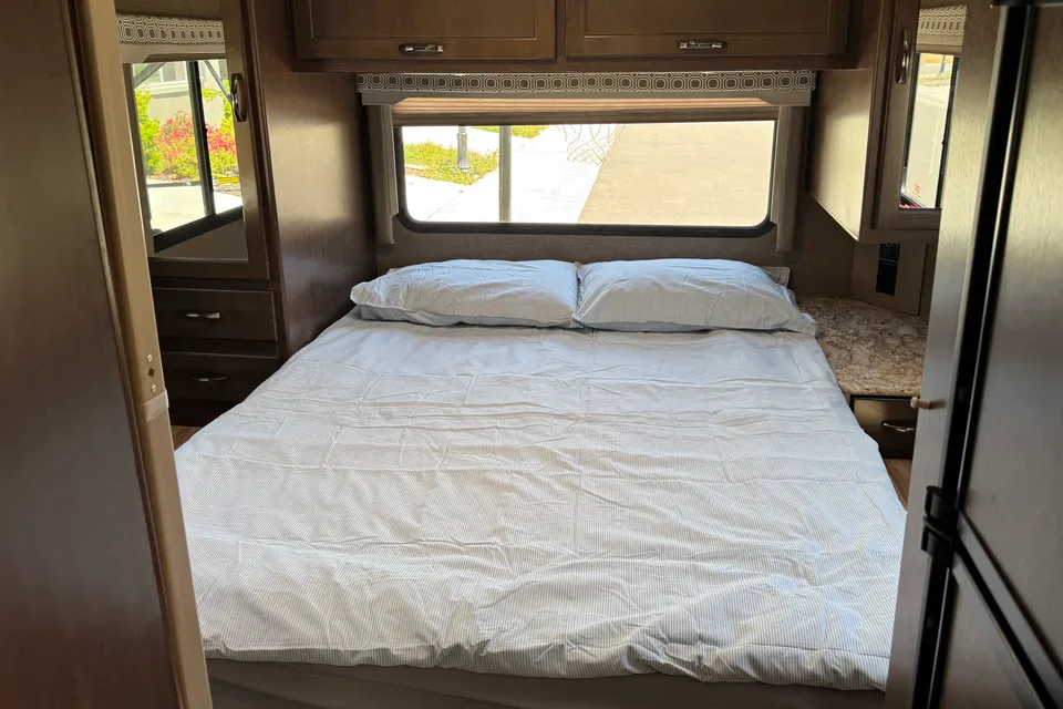 2020 Thor Motor Coach Four Winds Class C