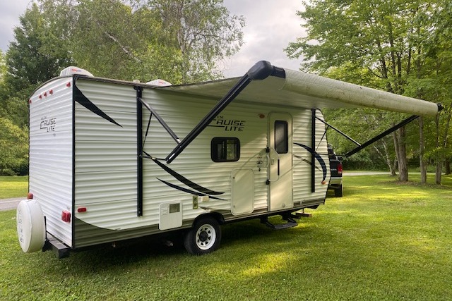 Michael's Forest River Salem Cruise Lite Travel Trailer