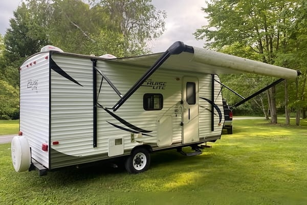 Michael's Forest River Salem Cruise Lite Travel Trailer