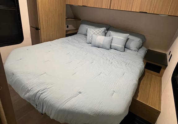 Nomadic Nature Rentals w Luxury Amenities (Mickey)