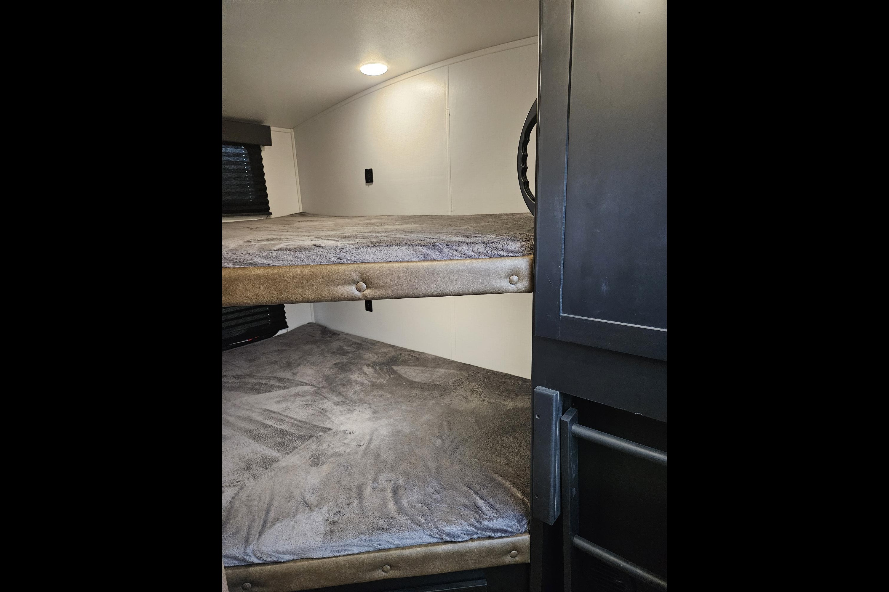 Chris's Keystone Outback ultra lite 291UBH Travel Trailer