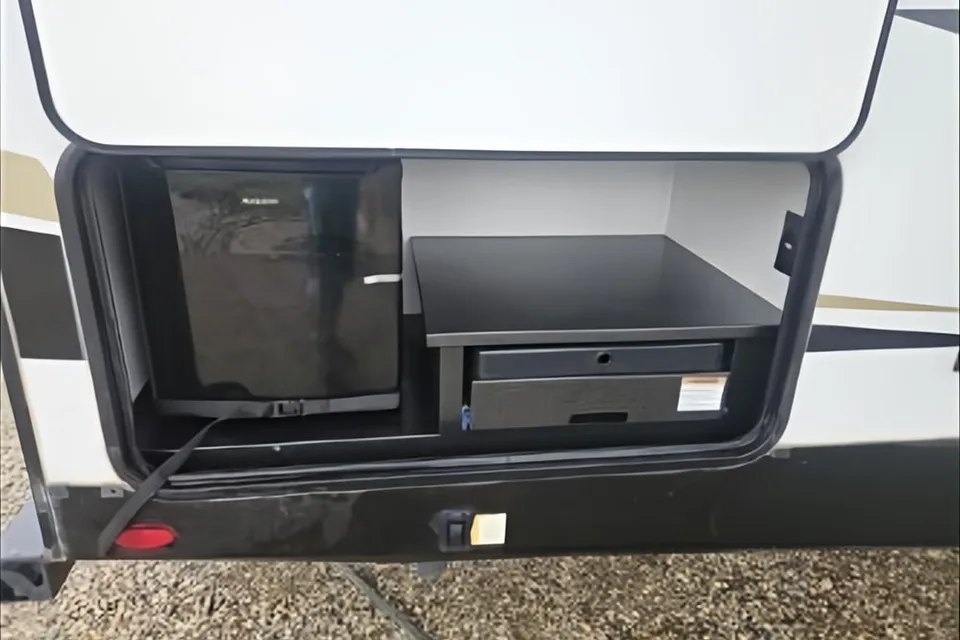 Chris's Keystone Outback ultra lite 291UBH Travel Trailer