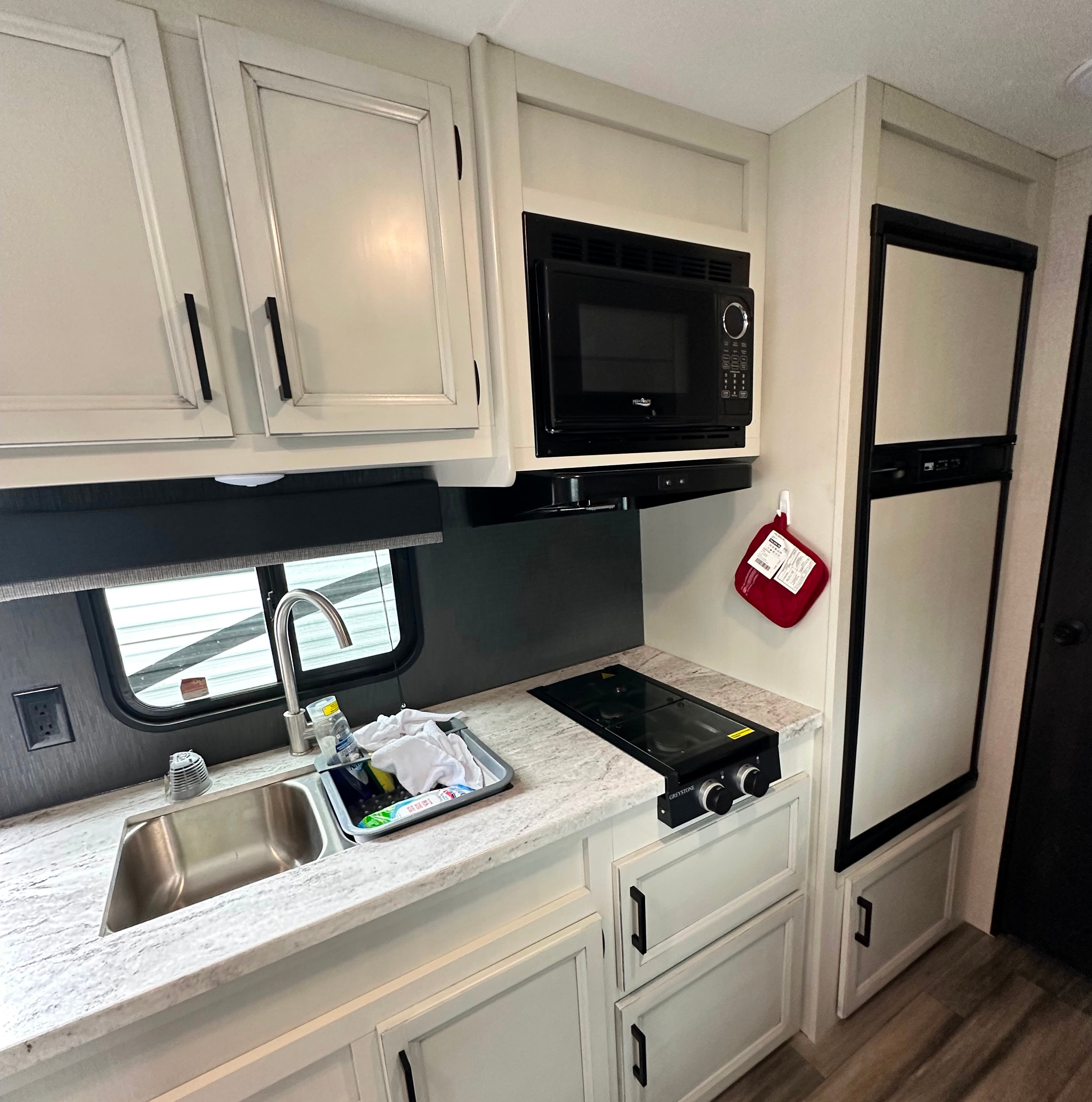 Brand New Open Range 180BHS Travel Trailer