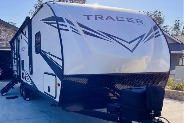 Cozy Coast Getaway: 2021 Tracer 27BHS