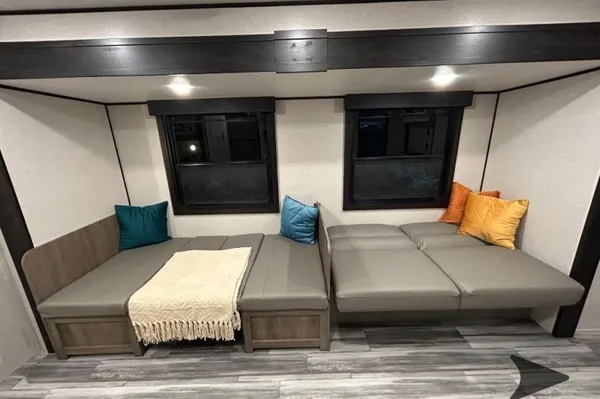 2024 Wayfinder Travel Trailer with bunks
