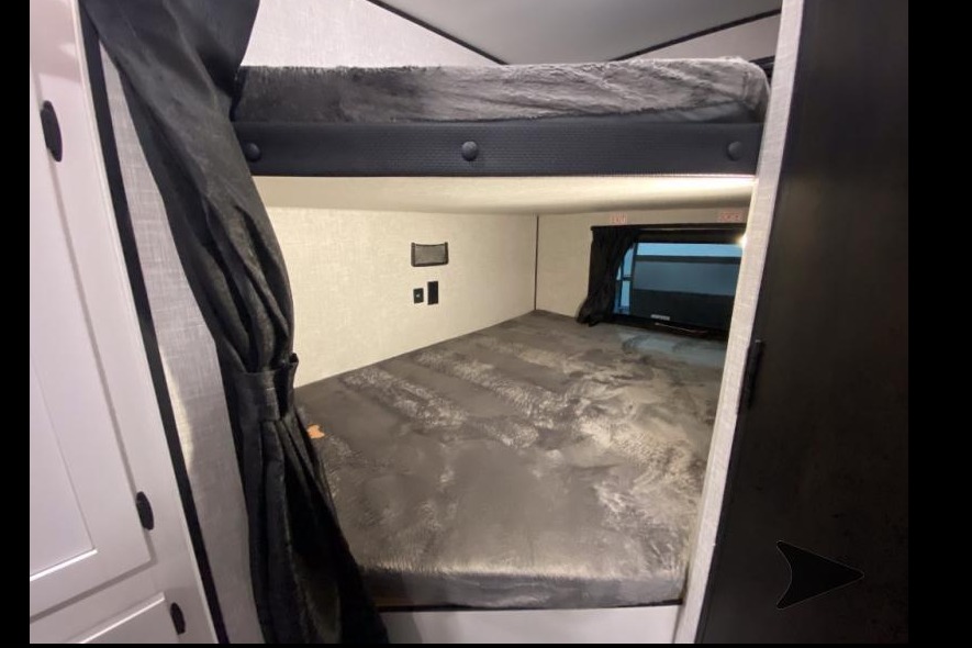 2024 Wayfinder Travel Trailer with bunks