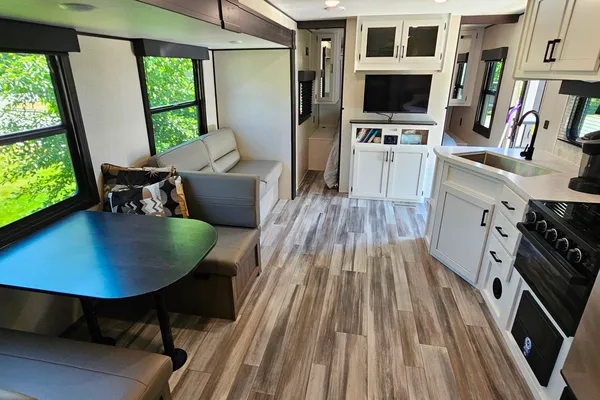 2024 Wayfinder Travel Trailer with bunks