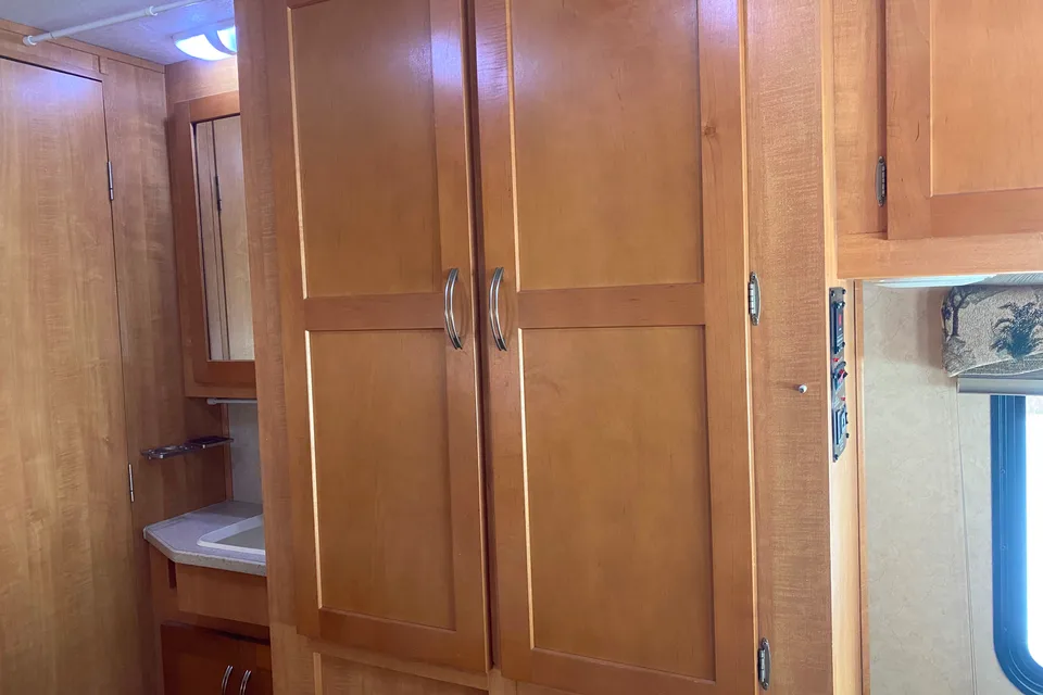 Fleet #C4 Mid-size Class C – Great Value for Larger Families (Sleeps 4 Adults, 2 Children)
