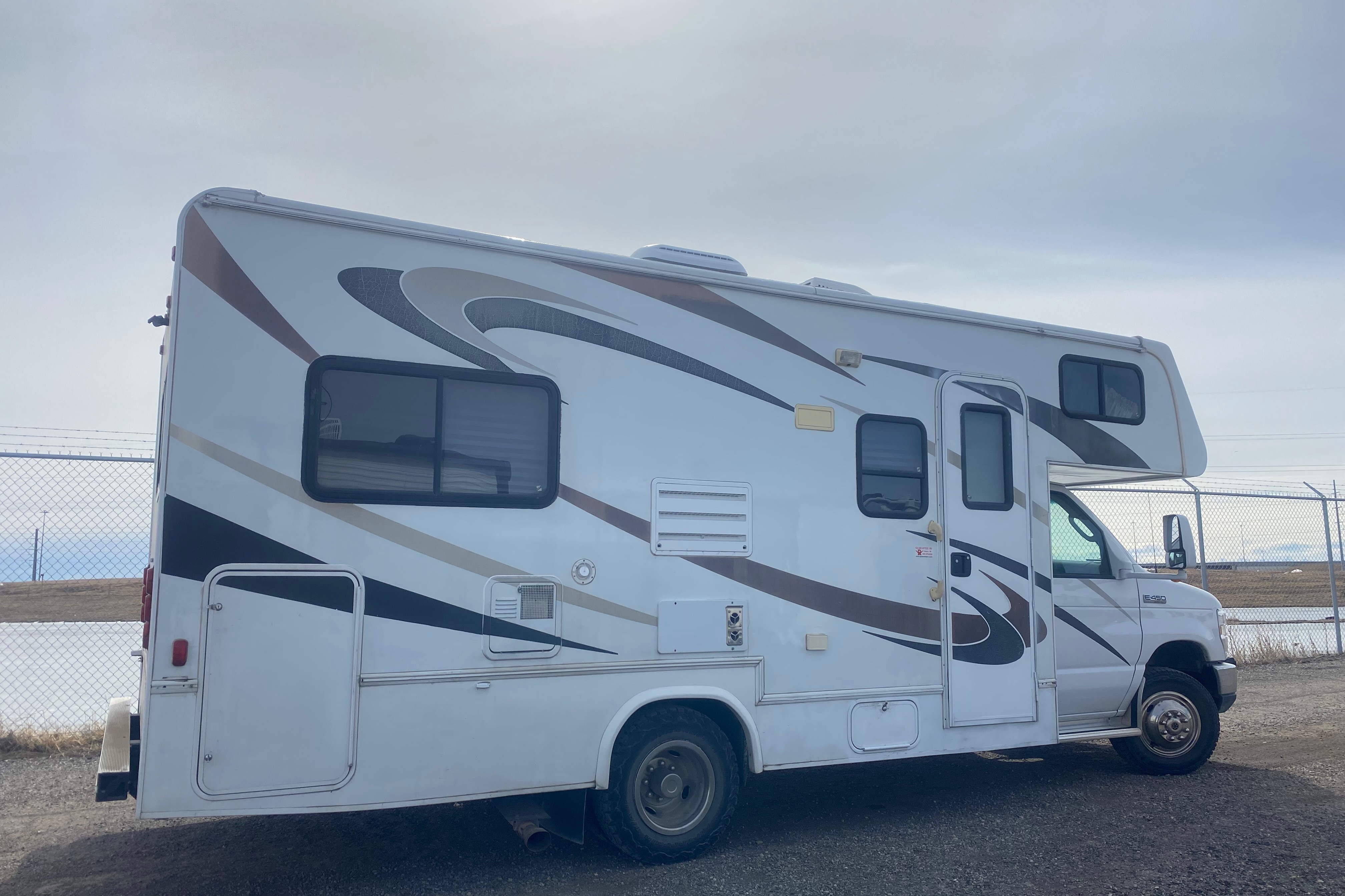 Fleet #C4 Mid-size Class C – Great Value for Larger Families (Sleeps 4 Adults, 2 Children)