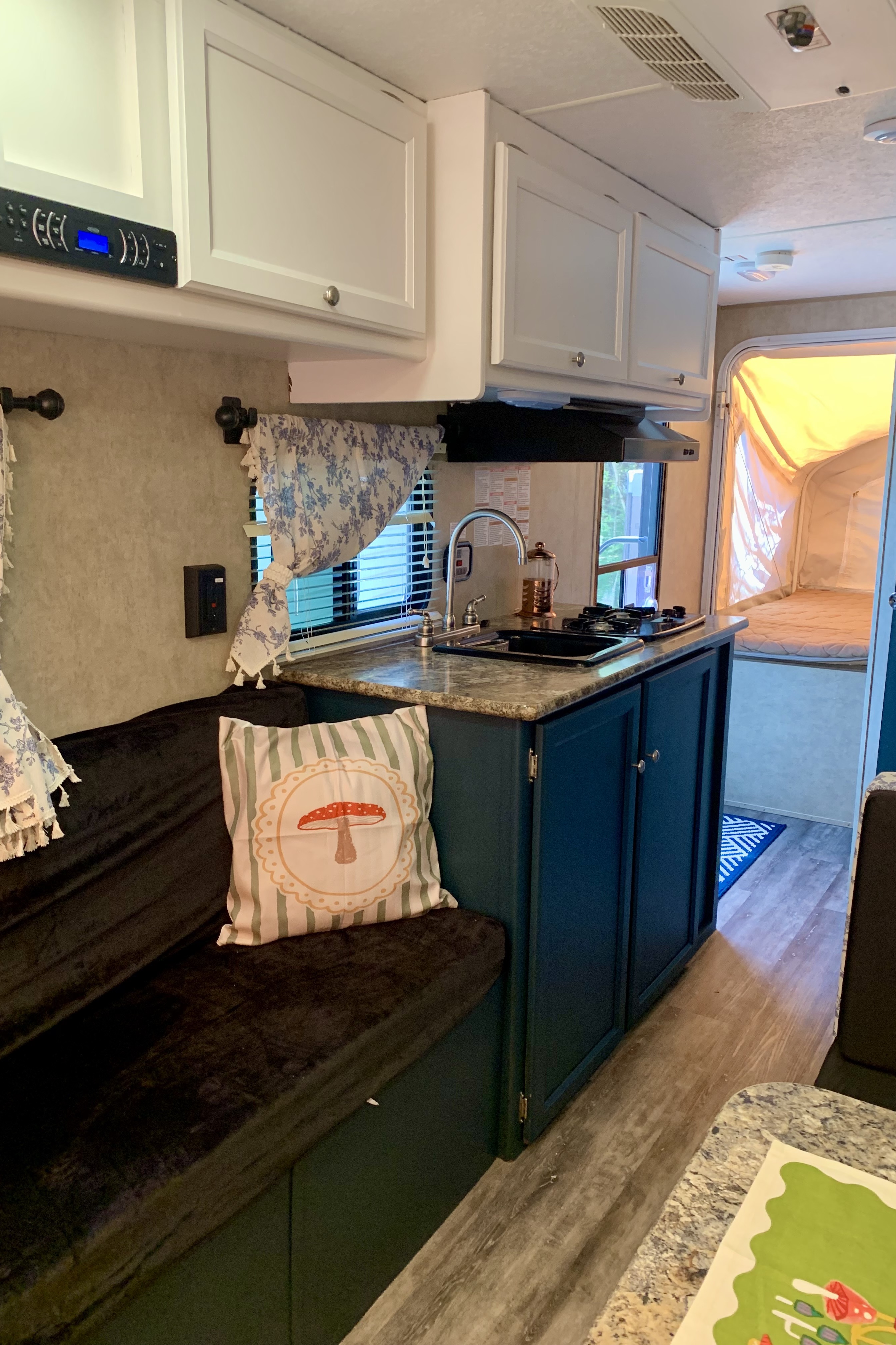 Kerry's Coachmen Clipper Hybrid