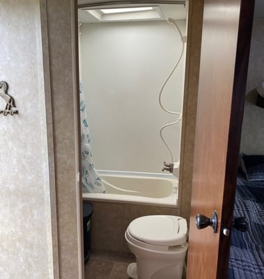 Jackie and Charlie’s Coachmen Catalina Travel Trailer