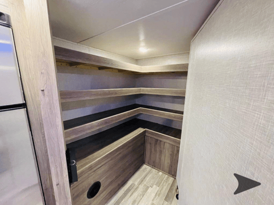 Jeremy's Crossroads Zinger 299RE Travel Trailer