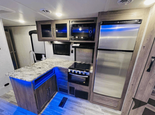 Jeremy's Crossroads Zinger 299RE Travel Trailer
