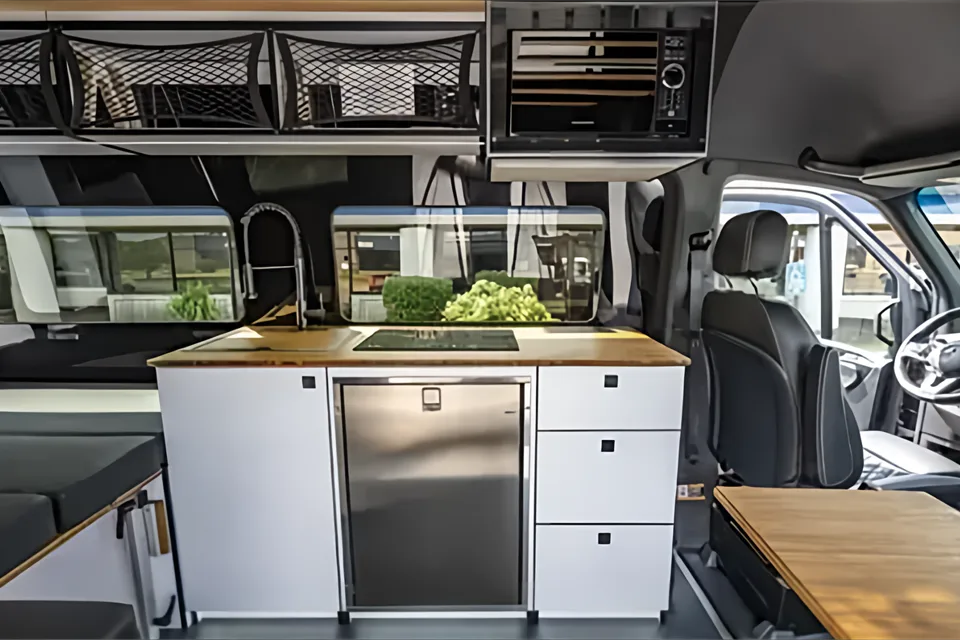 2025 27North Venture AWD - Luxe Off-Grid Explorer (Starlink + Solar)