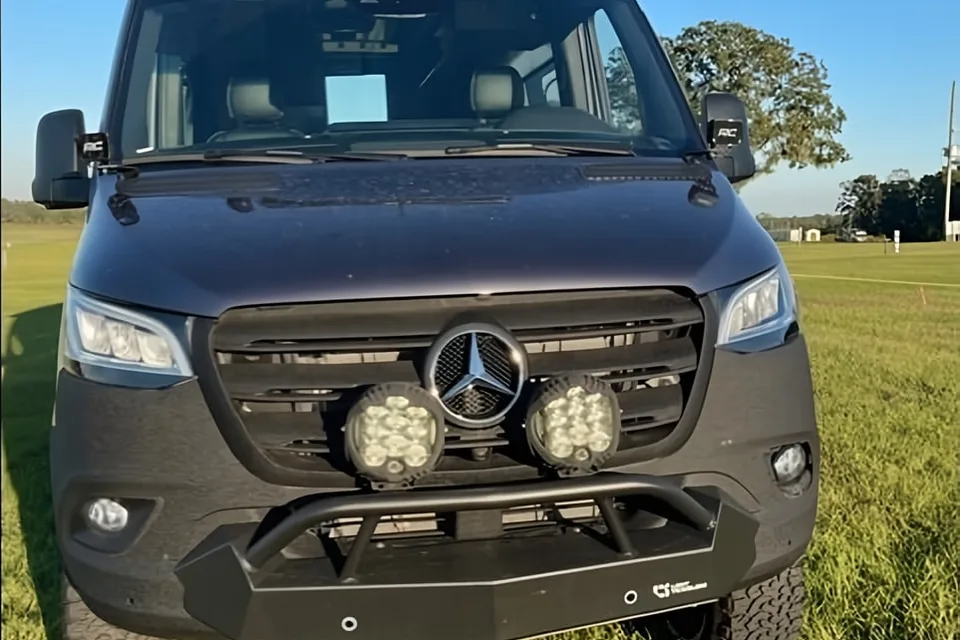 2025 27North Venture AWD - Luxe Off-Grid Explorer (Starlink + Solar)