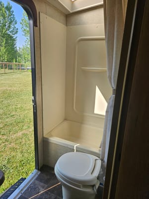 Michael 's Coachman Keystone outback terrain 299tbh Travel Trailer