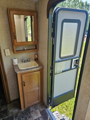 Michael 's Coachman Keystone outback terrain 299tbh Travel Trailer