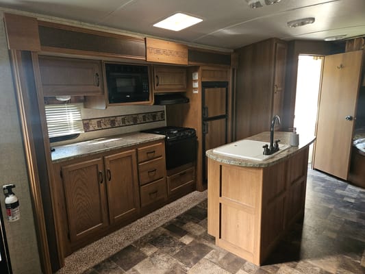 Michael 's Coachman Keystone outback terrain 299tbh Travel Trailer
