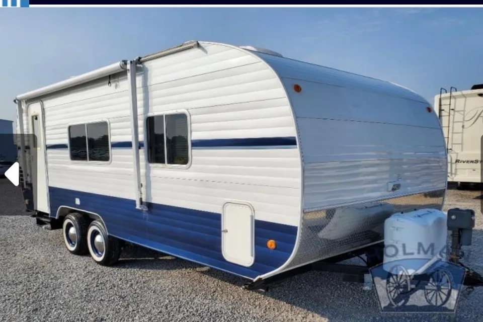 Carrie's Riverside RV Retro Travel Trailer