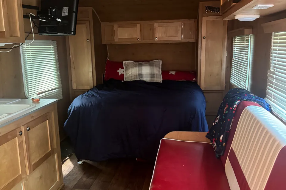 Carrie's Riverside RV Retro Travel Trailer