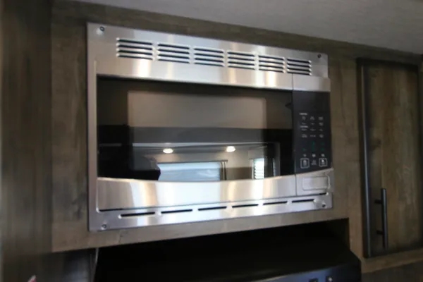 Milestone Fifth Wheel