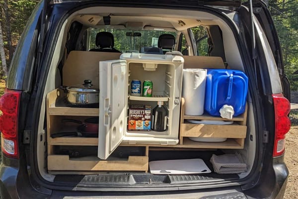 Jowelle, notre dodge caravan aménagée ! L'aventure commence ici !