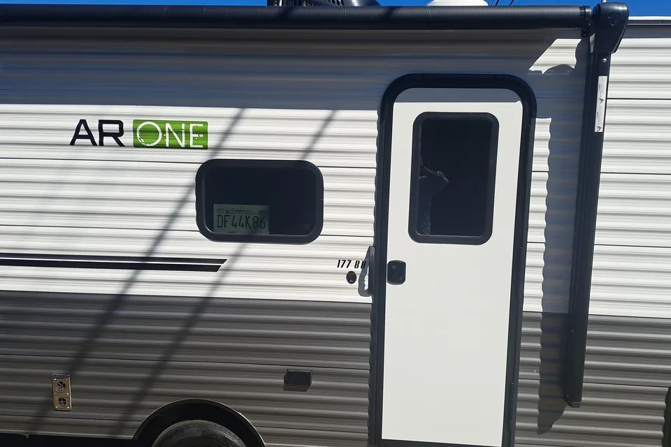 Pedro 's Starcraft 2025 Travel Trailer