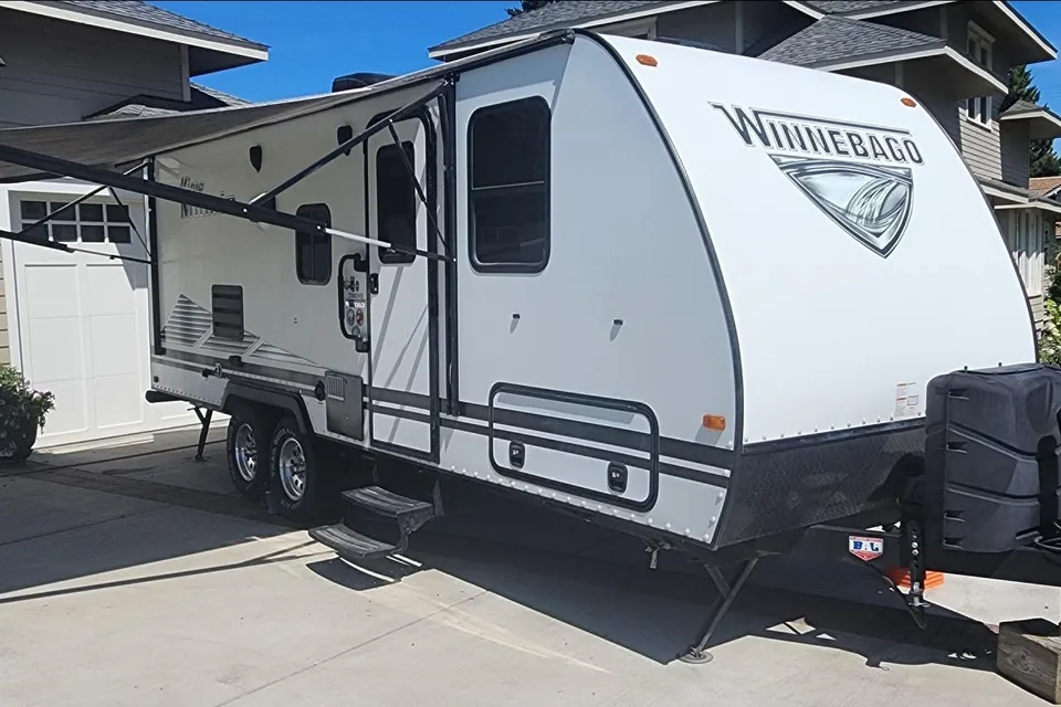 Winnebago Bunk House 2306BHS Travel Trailer