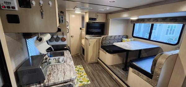 Winnebago Bunk House 2306BHS Travel Trailer