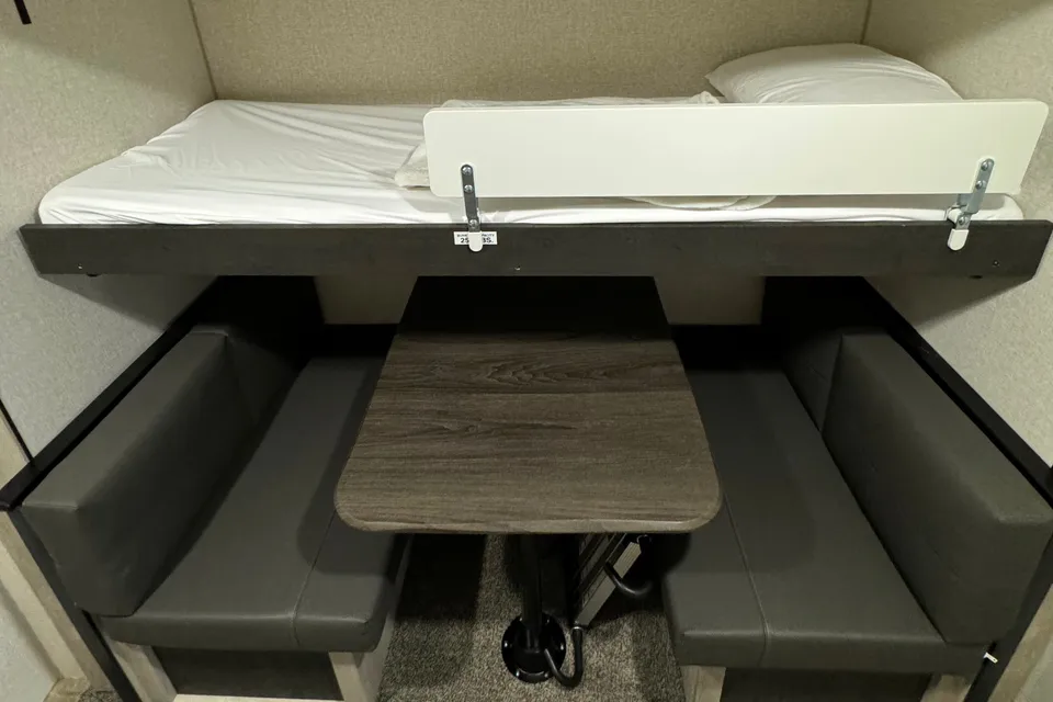 2022 Connect SE Travel Trailer with BUNKHOUSE & Luxury Amenities