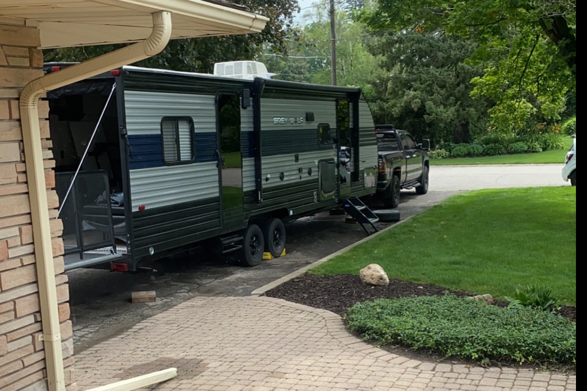 Weirs Grey wolf 27RR  Toy Hauler 