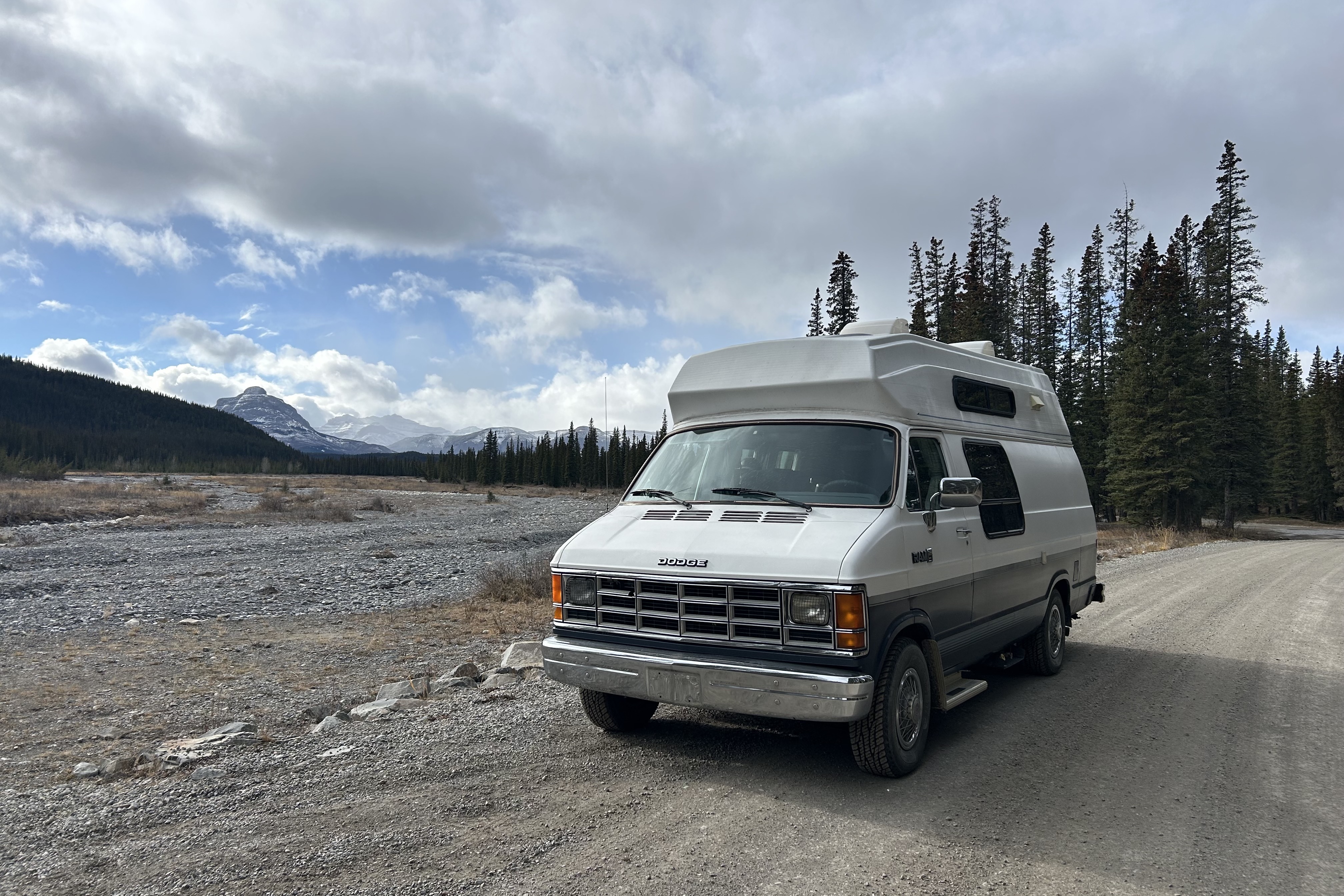 Harvie the Dodge B250